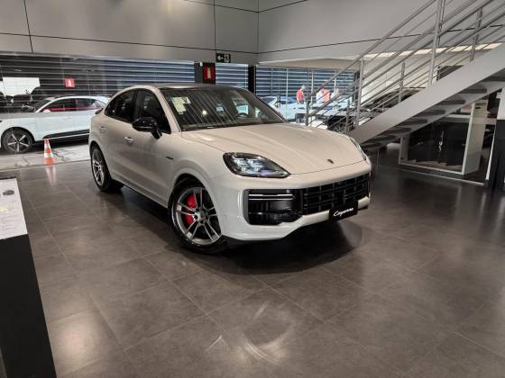 PORSCHE CAYENNE 4.0 V8 E-HYBRID TURBO COUPÉ AWD TIPTRONIC S