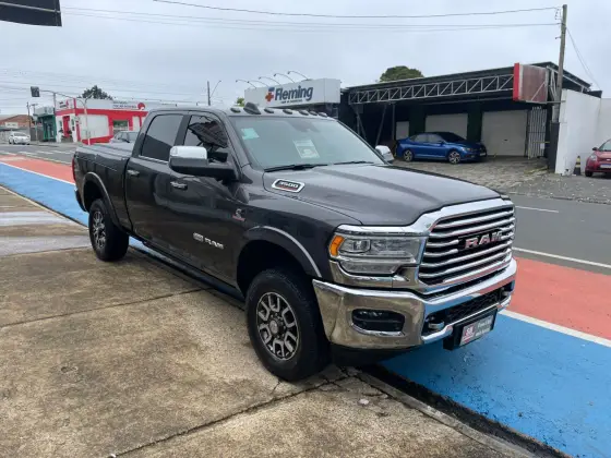 RAM 3500 6.7 I6 TURBO DIESEL LIMITED LONGHORN CD 4X4  AUTOMÁTICO
