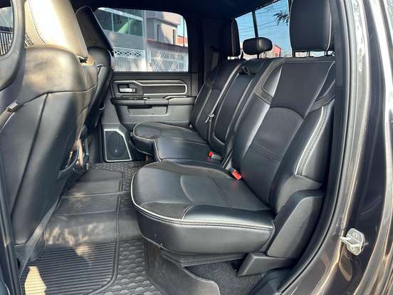 RAM-2500-6.7 I6 TURBO DIESEL LARAMIE NIGHT EDITION CD 4X4 AUTOMÁTICO RAM-2500-2024