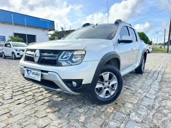 RENAULT DUSTER OROCH 1.6 16V SCE FLEX DYNAMIQUE MANUAL RENAULT DUSTER OROCH 1.6 16V SCE FLEX DYNAMIQUE MANUAL