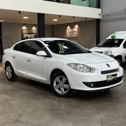 RENAULT FLUENCE 2.0 DYNAMIQUE 16V FLEX 4P AUTOMÁTICO