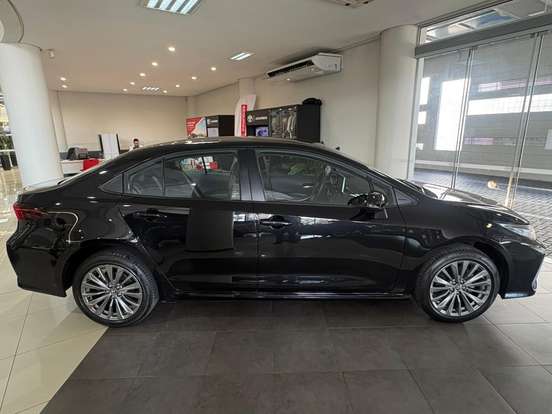 TOYOTA-COROLLA-2024