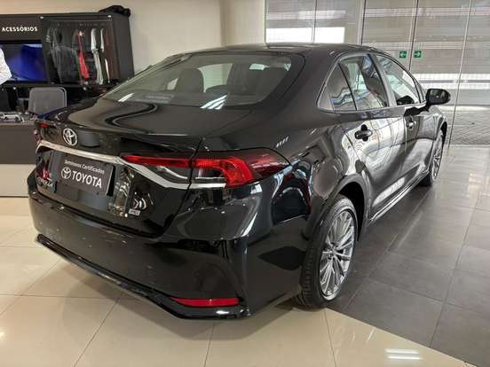 TOYOTA-COROLLA-2024