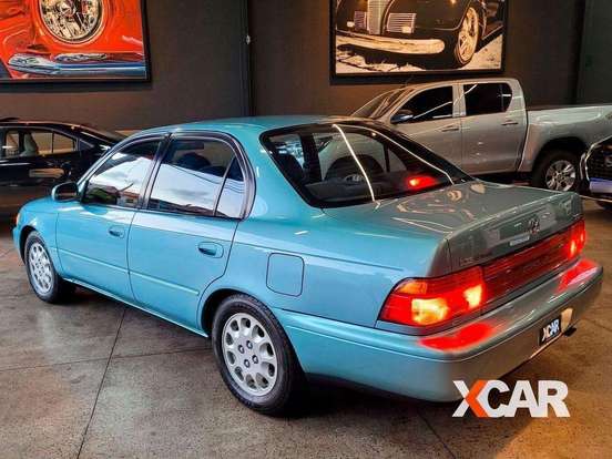 TOYOTA-COROLLA-2.2 LE 16V GASOLINA 4P AUTOMÁTICO TOYOTA-COROLLA-1994