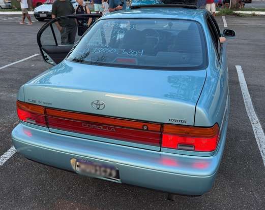 TOYOTA-COROLLA-1994
