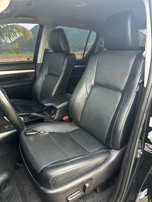 TOYOTA-HILUX-2.8 D-4D TURBO DIESEL CD SRX 4X4 AUTOMÁTICO TOYOTA-HILUX-2022