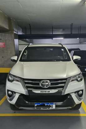 TOYOTA-HILUX SW4-2016