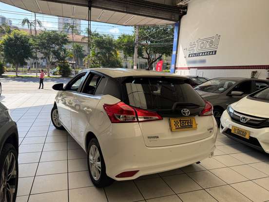 TOYOTA-YARIS-1.3 16V FLEX XL PLUS TECH MULTIDRIVE TOYOTA-YARIS-2018