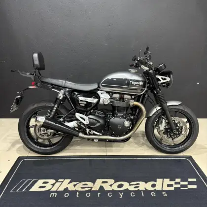 TRIUMPH SPEED TWIN 