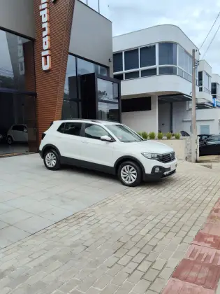 VOLKSWAGEN T-CROSS 1.0 200 TSI TOTAL FLEX AUTOMÁTICO