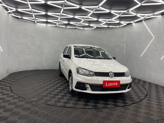 VOLKSWAGEN-VOYAGE-2018