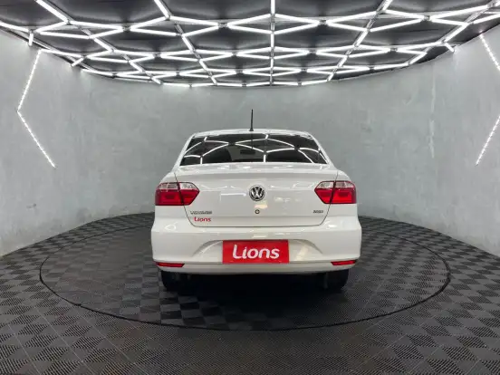 VOLKSWAGEN-VOYAGE-1.6 MSI TOTALFLEX TRENDLINE 4P MANUAL VOLKSWAGEN-VOYAGE-2018