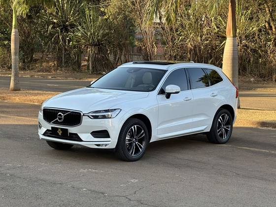 VOLVO XC60 2.0 T5 GASOLINA MOMENTUM AWD GEARTRONIC
