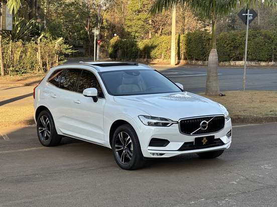VOLVO-XC60-2.0 T5 GASOLINA MOMENTUM AWD GEARTRONIC VOLVO-XC60-2019