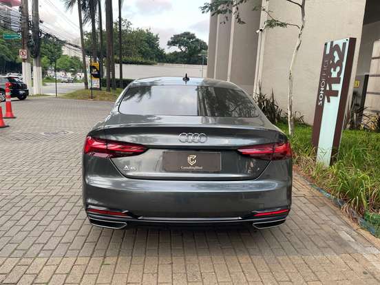 AUDI-A5-2022