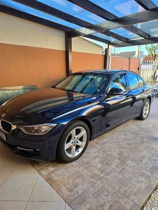 BMW-320i-2015