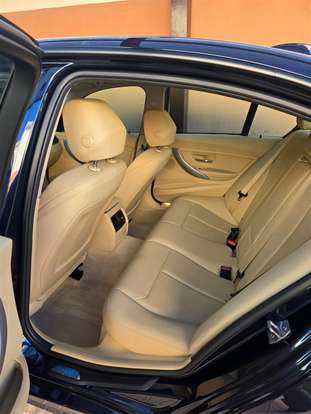 BMW-320i-2015