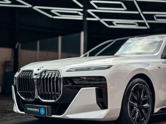 BMW-i7-ELÉTRICO XDRIVE60 M SPORT BMW-i7-2023