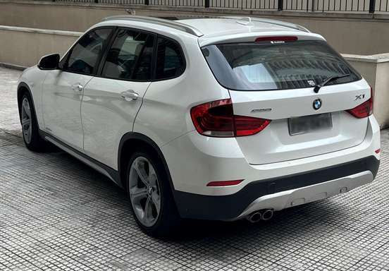 BMW-X1-2014