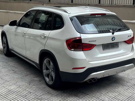 BMW-X1-2.0 16V TURBO ACTIVEFLEX SDRIVE20I X-LINE 4P AUTOMÁTICO BMW-X1-2014