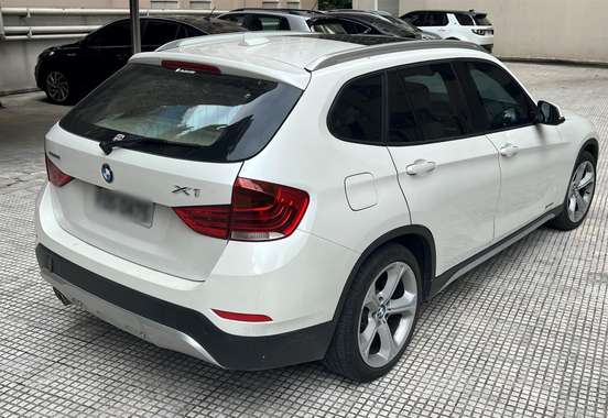 BMW-X1-2014