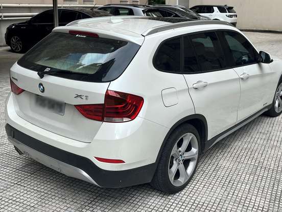 BMW-X1-2.0 16V TURBO ACTIVEFLEX SDRIVE20I X-LINE 4P AUTOMÁTICO BMW-X1-2014