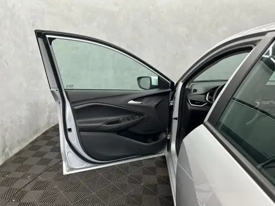 CHEVROLET-ONIX-2023