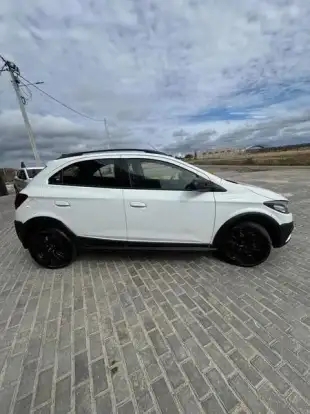 CHEVROLET-ONIX-1.4 MPFI ACTIV 8V FLEX 4P AUTOMÁTICO CHEVROLET-ONIX-2019