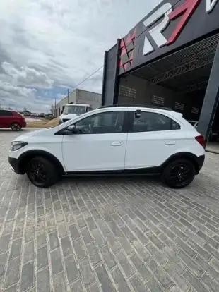 CHEVROLET-ONIX-2019