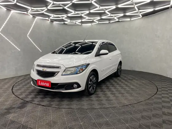 CHEVROLET ONIX 1.4 MPFI LTZ 8V FLEX 4P AUTOMÁTICO CHEVROLET ONIX 1.4 MPFI LTZ 8V FLEX 4P AUTOMÁTICO