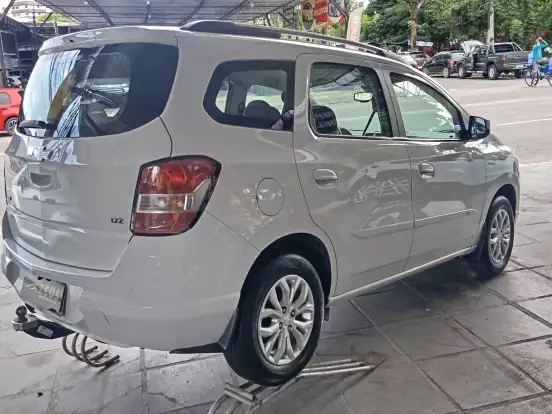 CHEVROLET-SPIN-1.8 LTZ 8V FLEX 4P AUTOMÁTICO CHEVROLET-SPIN-2018