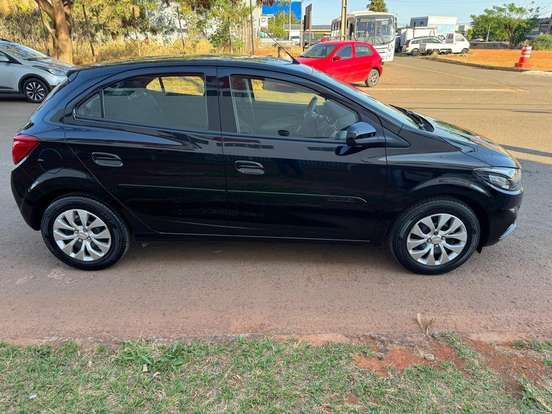 CHEVROLET-ONIX-1.4 MPFI LT 8V FLEX 4P MANUAL CHEVROLET-ONIX-2017