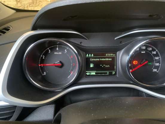 CHEVROLET-TRACKER-2024