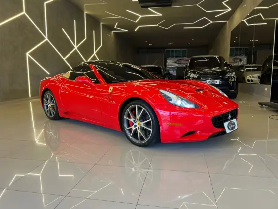 FERRARI CALIFORNIA 4.3 V8 GASOLINA F1-DCT