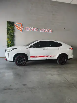 FIAT FASTBACK 1.3 TURBO 270 FLEX ABARTH AT6 FIAT FASTBACK 1.3 TURBO 270 FLEX ABARTH AT6