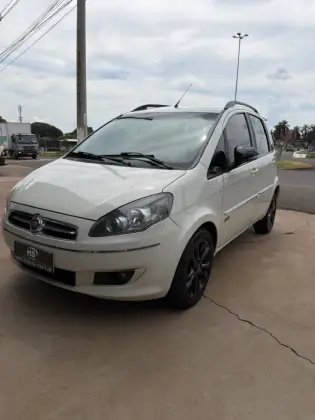 FIAT IDEA 1.6 MPI ESSENCE 16V FLEX 4P AUTOMATIZADO FIAT IDEA 1.6 MPI ESSENCE 16V FLEX 4P AUTOMATIZADO