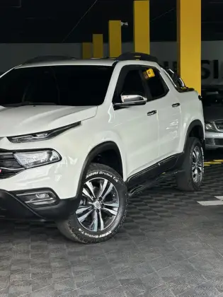FIAT TORO 1.3 TURBO 270 FLEX FREEDOM AT6 FIAT TORO 1.3 TURBO 270 FLEX FREEDOM AT6