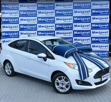 FORD FIESTA 1.6 SE SEDAN 16V FLEX 4P POWERSHIFT FORD FIESTA 1.6 SE SEDAN 16V FLEX 4P POWERSHIFT