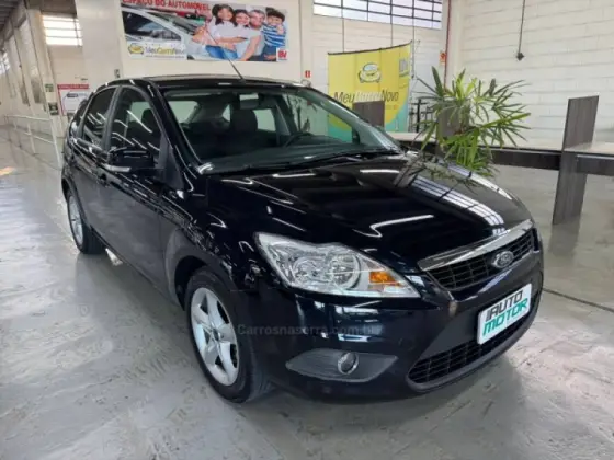 FORD FOCUS 1.6 GLX SEDAN 16V FLEX 4P MANUAL