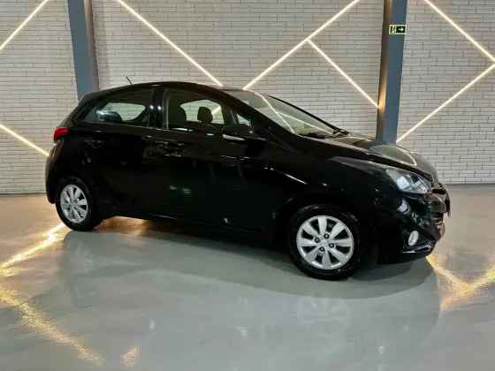 HYUNDAI HB20 1.0 COMFORT PLUS 12V FLEX 4P MANUAL
