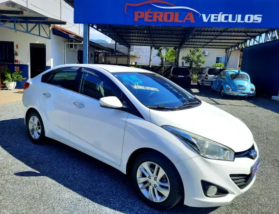 HYUNDAI HB20S 1.6 PREMIUM 16V FLEX 4P AUTOMÁTICO HYUNDAI HB20S 1.6 PREMIUM 16V FLEX 4P AUTOMÁTICO