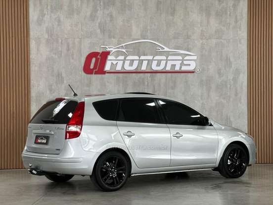 HYUNDAI-I30 CW-2010