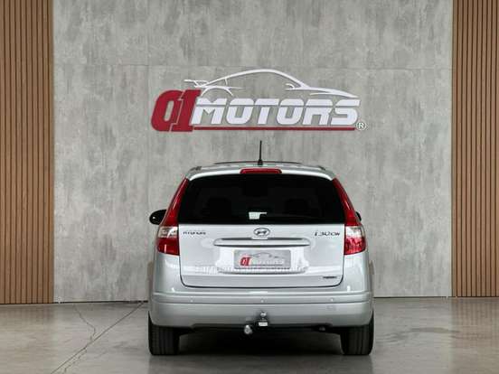 HYUNDAI-I30 CW-2010