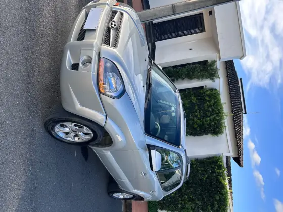 HYUNDAI TUCSON 2.0 MPFI GLS 16V 143CV 2WD GASOLINA 4P AUTOMÁTICO HYUNDAI TUCSON 2.0 MPFI GLS 16V 143CV 2WD GASOLINA 4P AUTOMÁTICO
