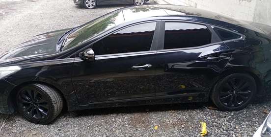 HYUNDAI-AZERA-2013