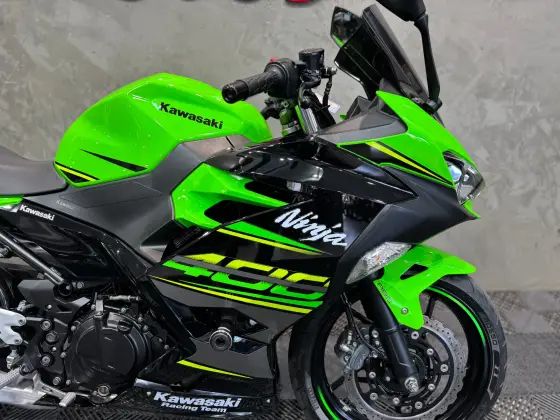 KAWASAKI NINJA 400 KRT EDITION 