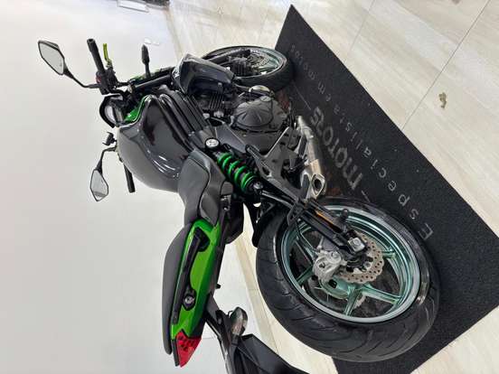 KAWASAKI-ER-6N-2016