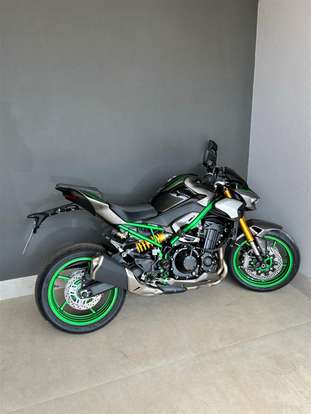 KAWASAKI-Z900 R EDITION-2025