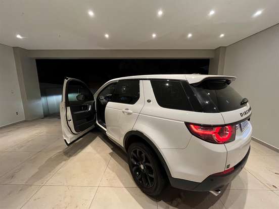LAND ROVER-DISCOVERY SPORT-2016