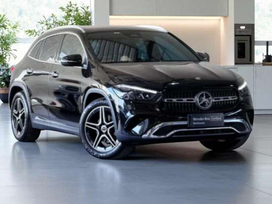 MERCEDES-BENZ-GLA 200-2025